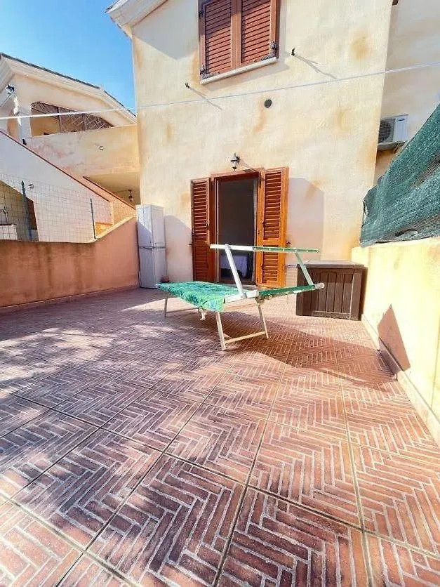 Nefhouse 83 Villa Tanaunella 0*,