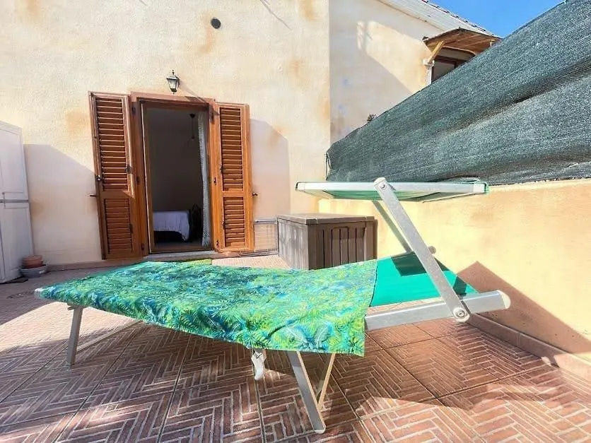 Nefhouse 83 Villa Tanaunella Italien