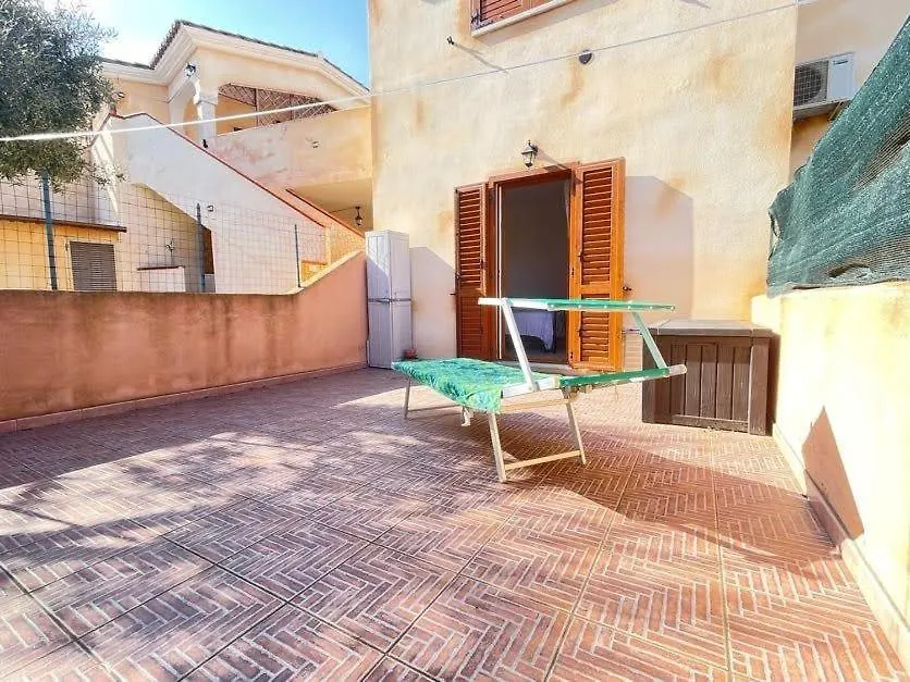 Semesterbostad Nefhouse 83 Villa Tanaunella Italien
