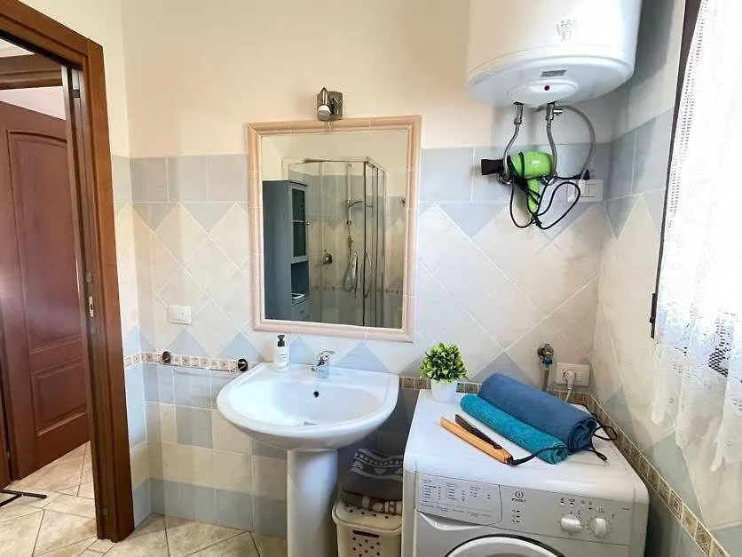 Nefhouse 83 Villa Tanaunella Italien