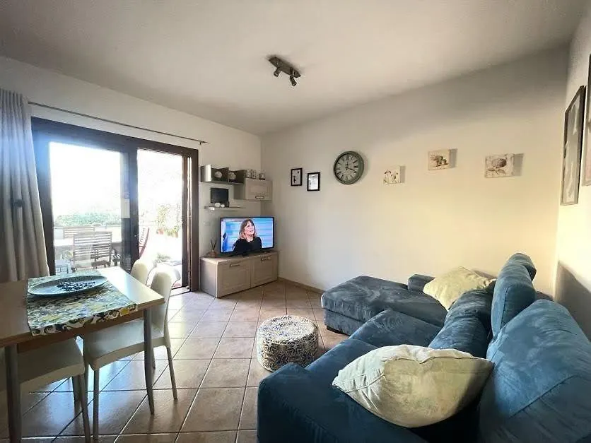 Nefhouse 83 Villa Tanaunella Italien